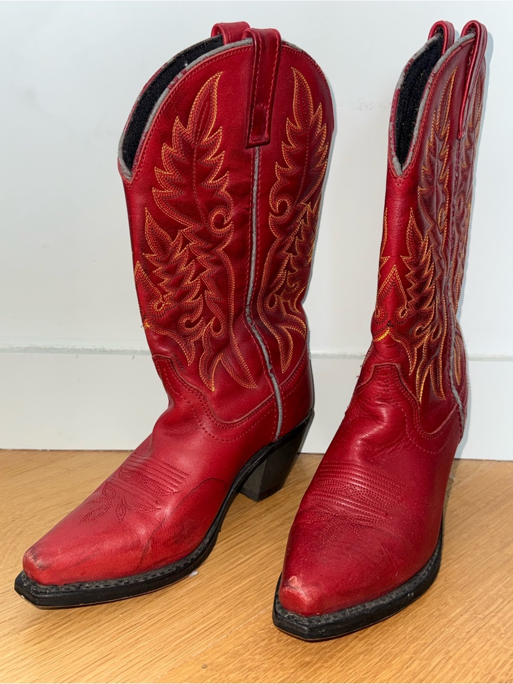 Laredo Red Western Cowboy Boots with Embroidered Shaft - Picture 5 of 5